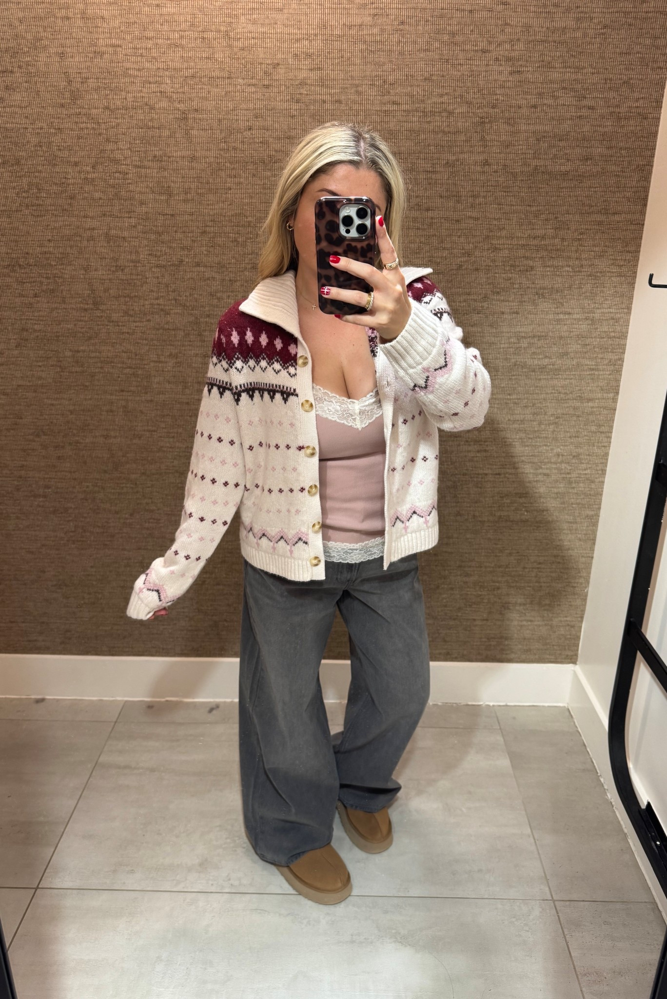 Winter outfit on sale
Cardigan m
Tank small
Wide leg jeans 27 r
Uggs tts

#LTKSaleAlert #LTKootd #LTKGiftGuide