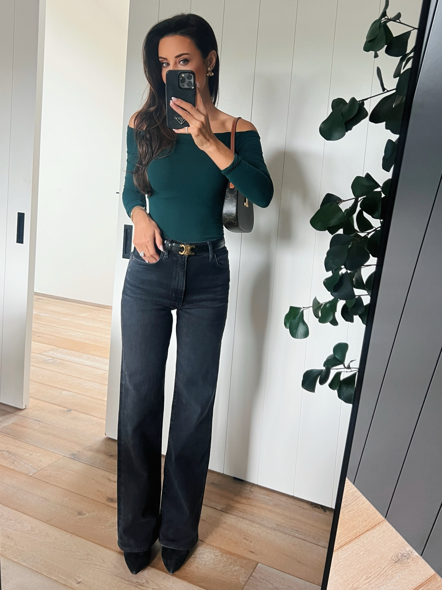 Easy lunch look with a touch of festive with this comfy bodysuit I’m loving (and is on sale now too) 

#LTKStyleTip #LTKSaleAlert #LTKHoliday