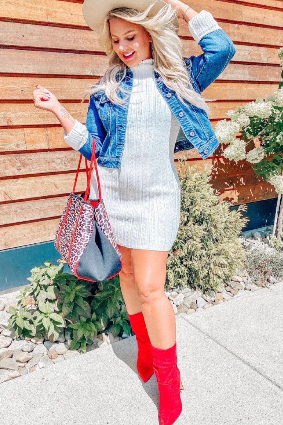 Cutest sweater dress from Amazon! Also my favorite wide brim hat is now 50% off. 

#LTKshoecrush #LTKSeasonal #LTKsalealert