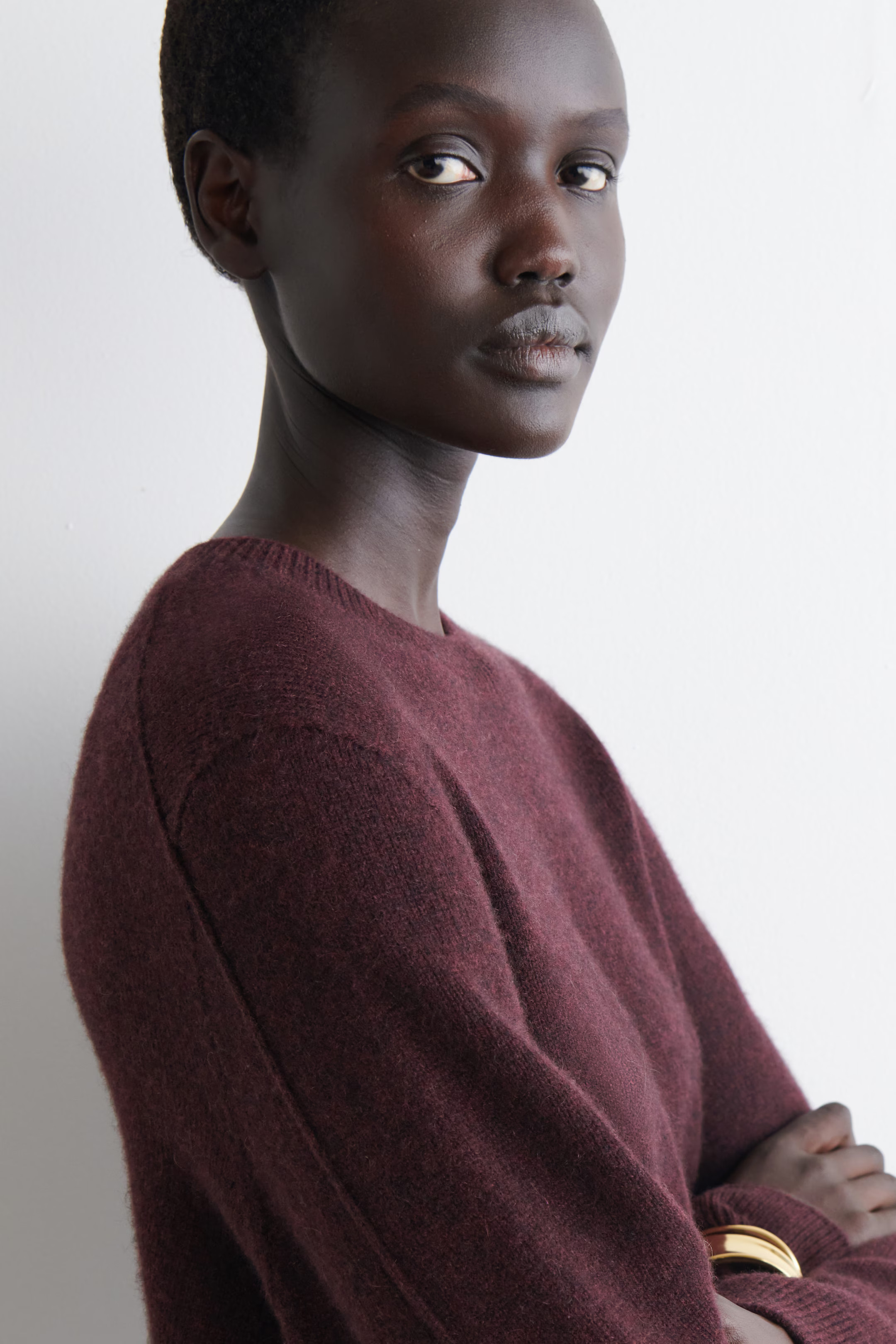 KASCHMIRPULLOVER MIT RUNDHALSAUSSCHNITT - BURGUNDERROT MELIERT | COS | COS (EU)