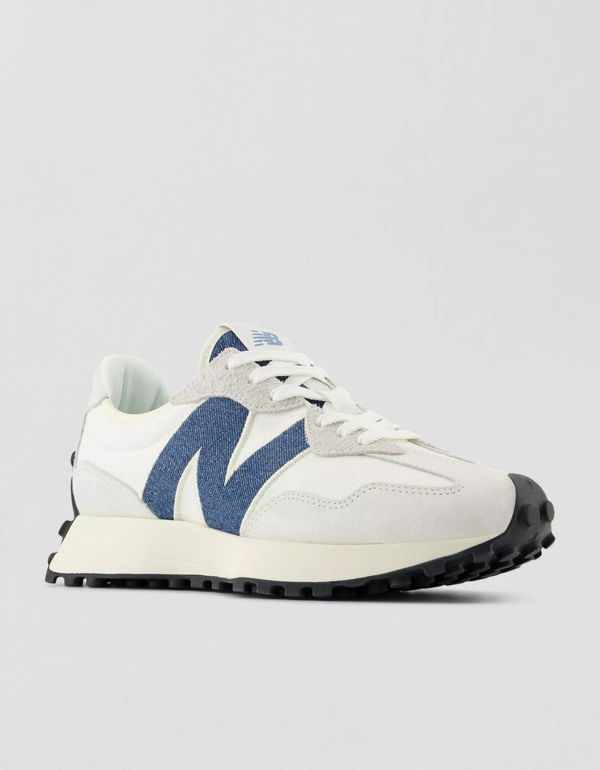 New Balance 327 Sneaker | American Eagle Outfitters (US & CA)