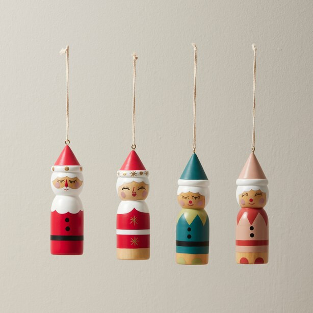 SET OF 4 WOODEN ORNAMENTS, SANTA FAMILY | Indigo (CA)