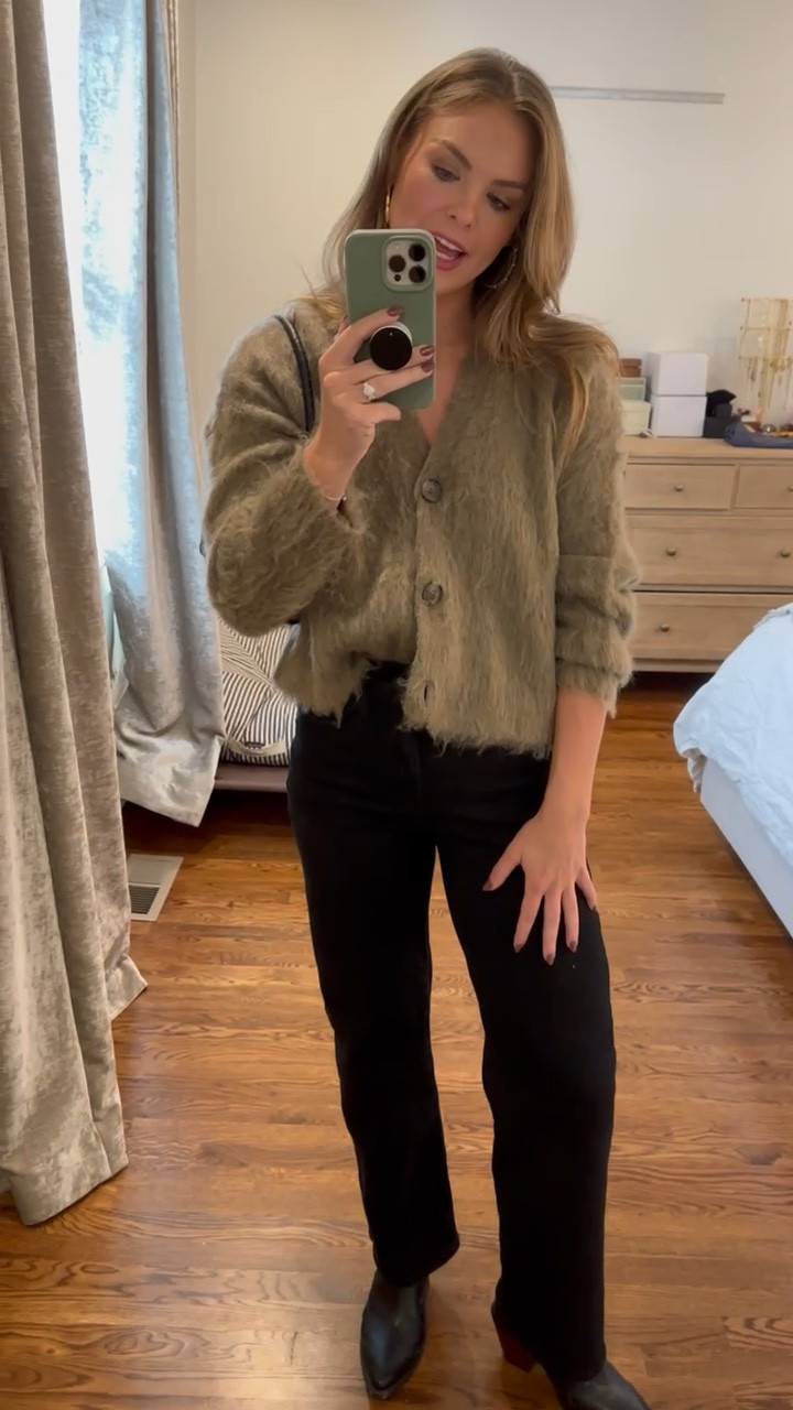 My favorite jeans on sale! This sweater is great for fall and would make a good gift 

Use codes “LETSGO” and “LTK20"

#LTKVideo #LTKCyberWeek #LTKHolidaySale