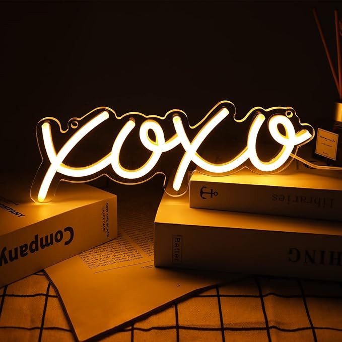 XOXO Neon Sign, Dimmable Neon Signs for Wall Decor XOXO Light Up Signs USB Powered Warm White Neo... | Amazon (US)