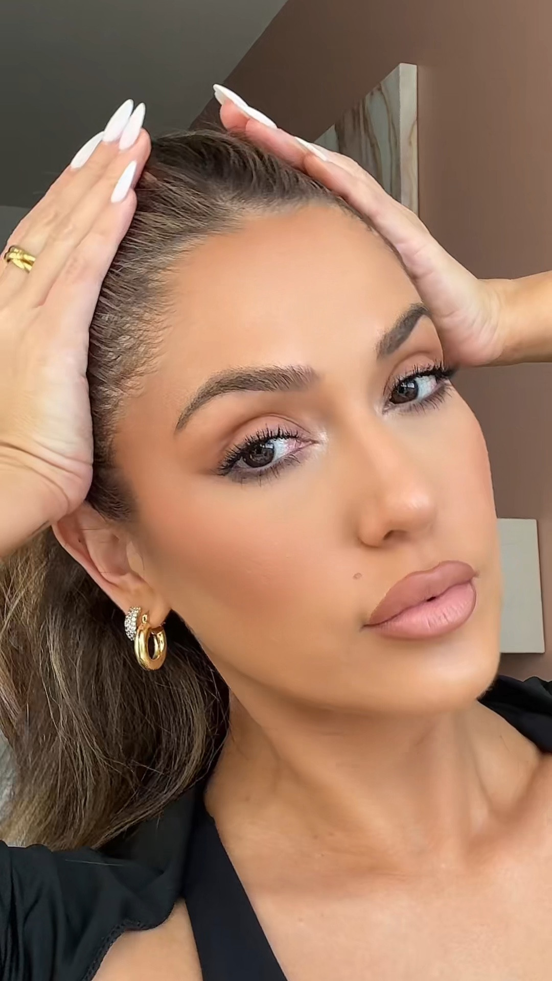 non stop lip combo rotation 
hourglass uncover 4
Makeup by Mario flatiron 

Will never fail me and always get so many compliments on it!

#LTKBeauty #LTKMostLoved #LTKWatchNow