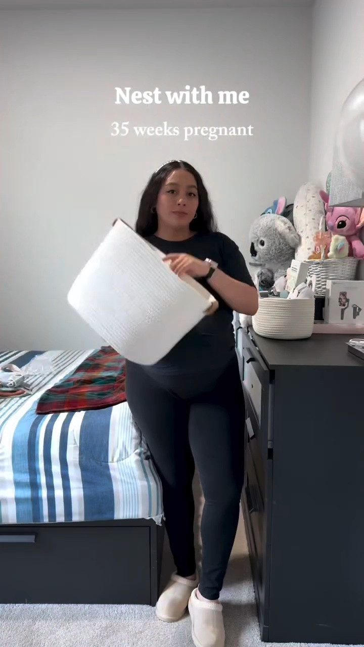Nest with me, 35 weeks pregnant 🐣

Today is for washing baby clothes; organizing is next on the list 🩵

#babyboy #nestwithme #babyroom #nesting

Baby boy, nest with me, baby room, nesting, baby clothes, baby room organization, realistic baby nest.
