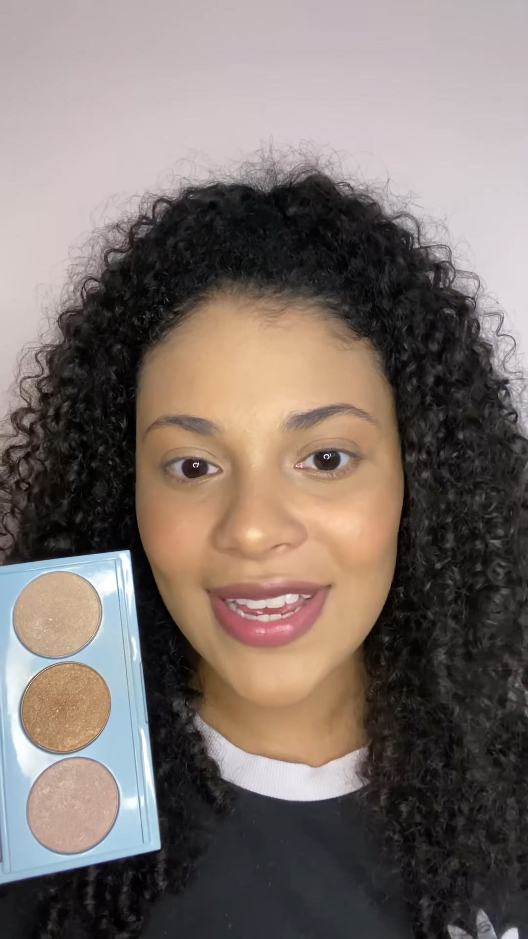 Neste vídeo tem o passo a passo para você aprender a iluminar a pele! 🤩🩵

#LTKbrasil #LTKbeauty