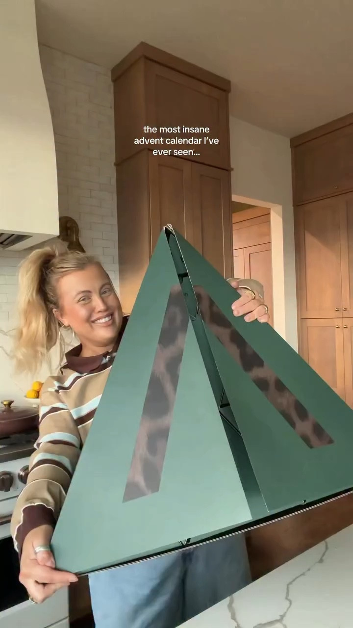 MERRY CHRISTMAS TO MEEEE 🎄 #adventcalender #unboxing