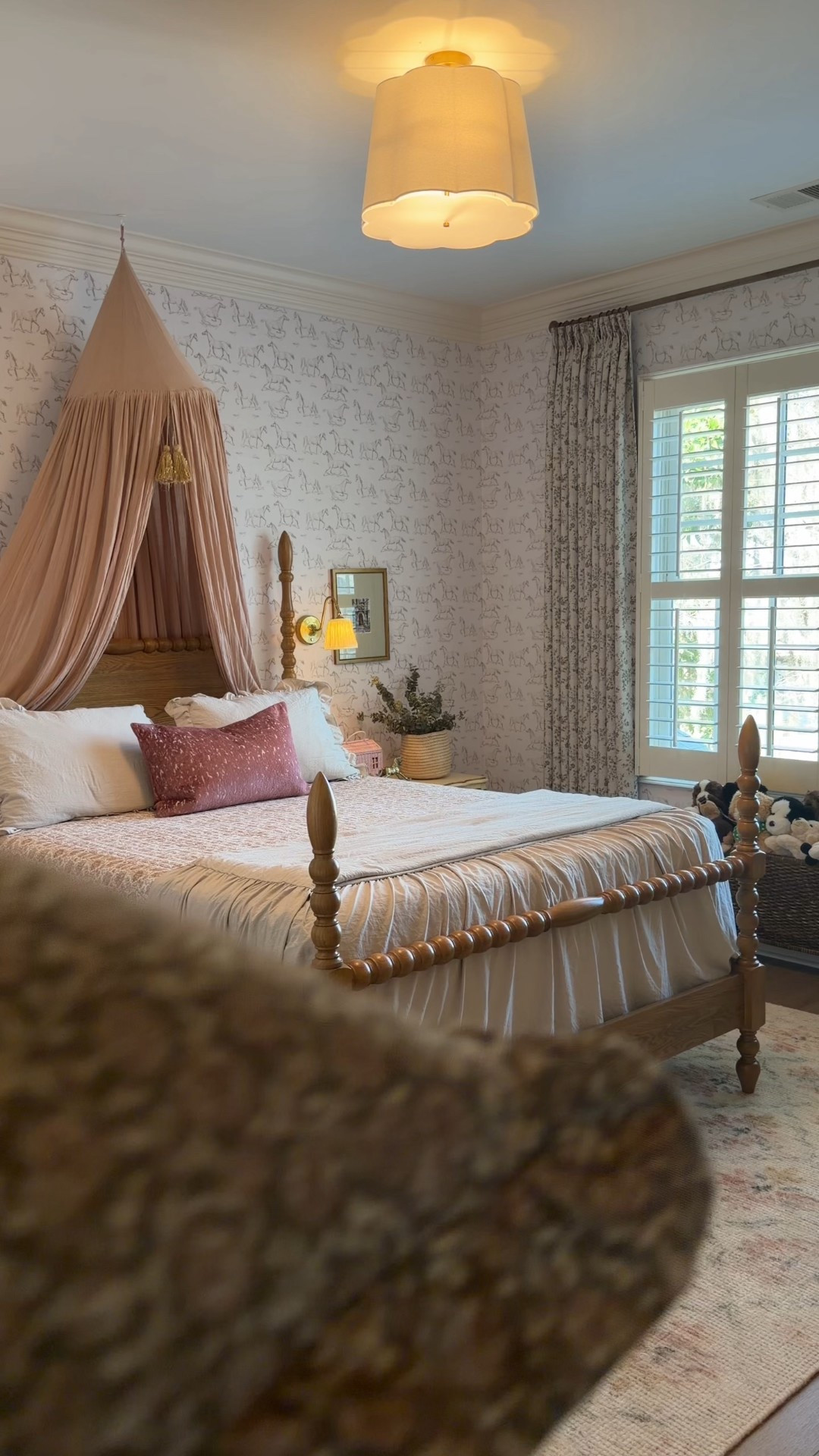 Proof that changing just the rug can completely transform a room. We swapped out her floral rug for this new one, and it instantly softened the space while adding the prettiest pattern. Sometimes it really is the simplest change that makes the biggest impact.