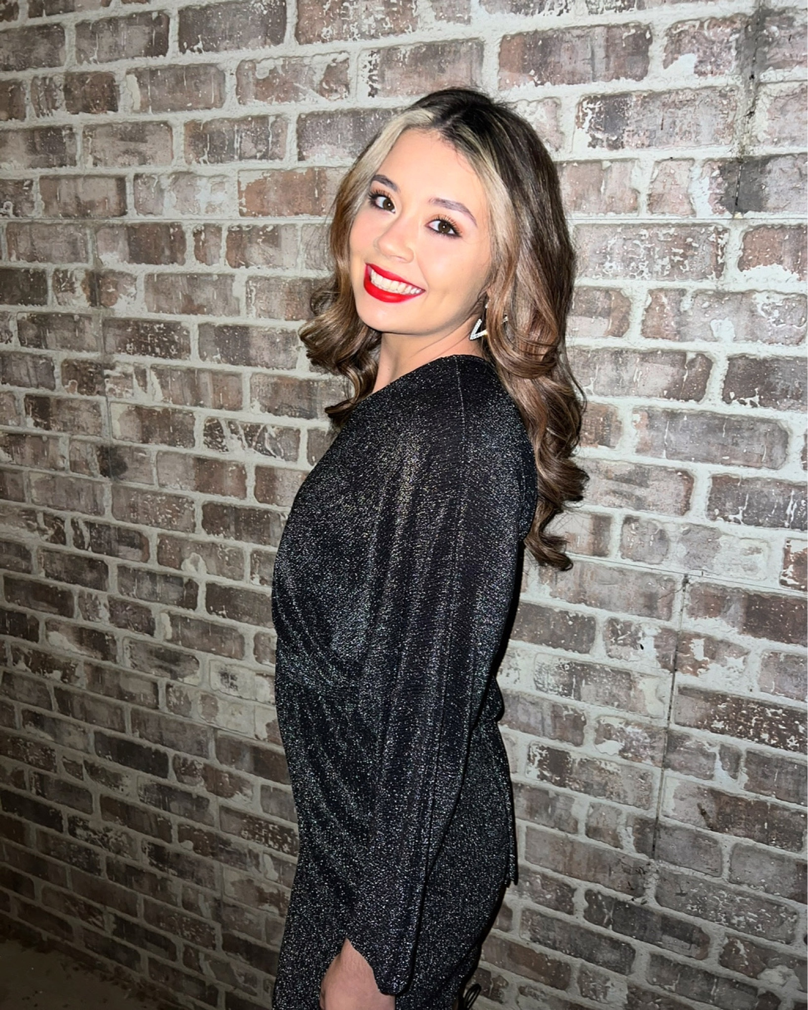 Christmas themed date party this weekend! This was my holiday outfit! I’m obsessed.
I am raving about the it cc cream. I have searched high and low for a foundation that blended into my skin seamlessly. I have had troubles with flaky skin and this foundation did it for me! Paired with the smash box photofinish primer, I felt unstoppable. If you have dry skin, or skin that doesn’t “like” makeup, you need to test this out!

#LTKHoliday #LTKstyletip #LTKbeauty