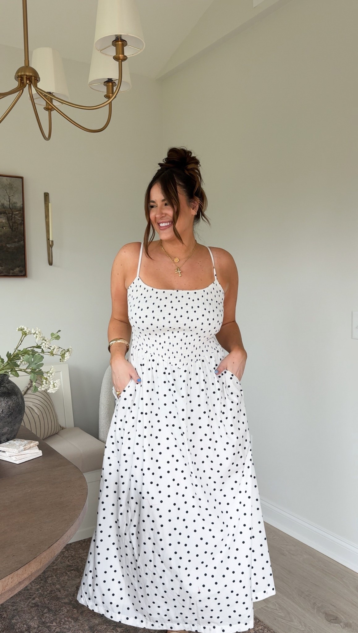 Casual everyday dress for coffee runs, farmers markets could also dress up for a day date 🧺🤍

I’m wearing a size M tall

#LTKSummerEdit #LTKStyleTip #LTKMidsize