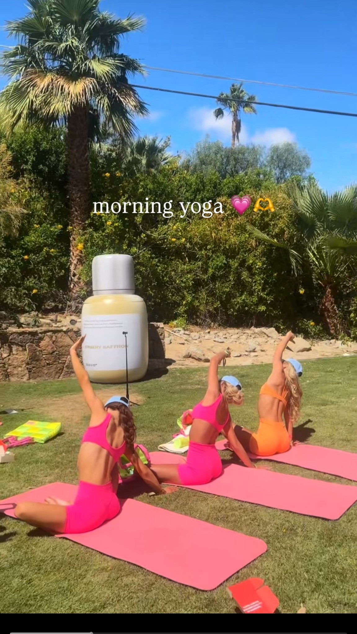 Morning yoga with Dossier 💗

#LTKFindsUnder100 #LTKFindsUnder50 #LTKSaleAlert