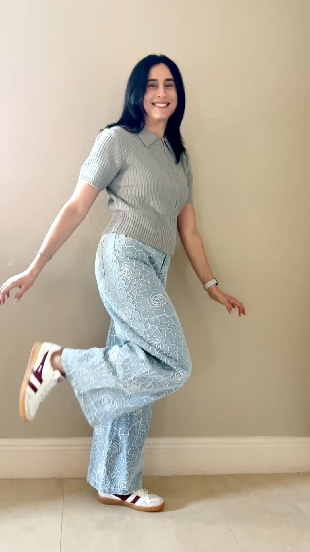 A simple but cute and put together outfit for anyone on the go. Wear to run errands, enjoy brunch, casual office days, or for school drop off and pickup 🌟 

More details about this outfindropping tomorrow 🤍

If you have any questions, leave me a comment! Find more like this in my Everday Style collection & don’t forget to save for outfit inspo ✨ 

spring outfits • embroidered jeans • floral jeans • floral pants • casual outfits • mom outfits • casual spring look

#LTKgrwm #LTKSaleAlert #LTKootd