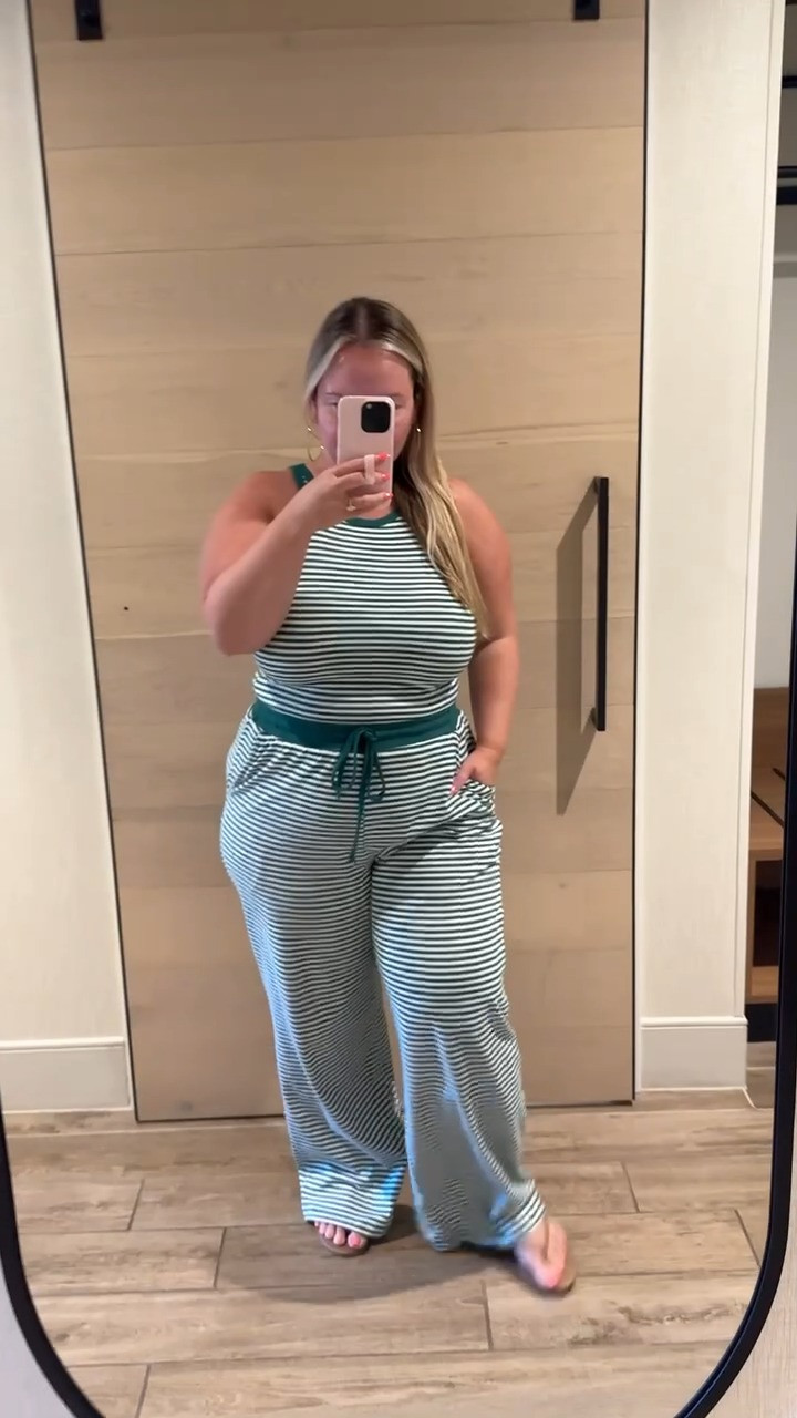 Amazon set! Wearing a size medium💚




Fall outfits women, loungewear, matching set, comfort, casual, everyday, shelli enright, stylenright 

 #LTKootd #LTKSeasonal