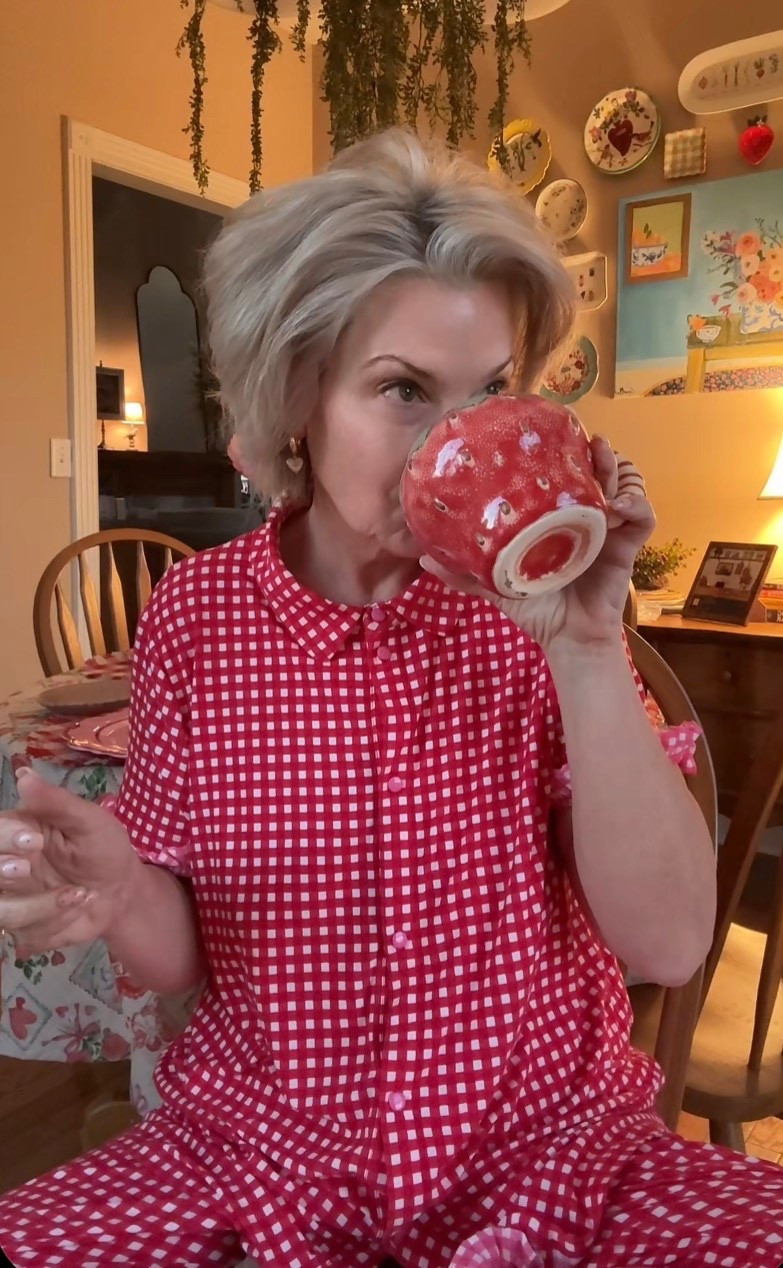 BOGO ❤️ Gingham pajamas, coffee in the breakfast room, and not a single soul rushing me for anything.
Hair a mess, heart happy, cup full.
If peace had a uniform, this would be it ☕️

#LTKdayinmylife #LTKSaleAlert #LTKselfcare