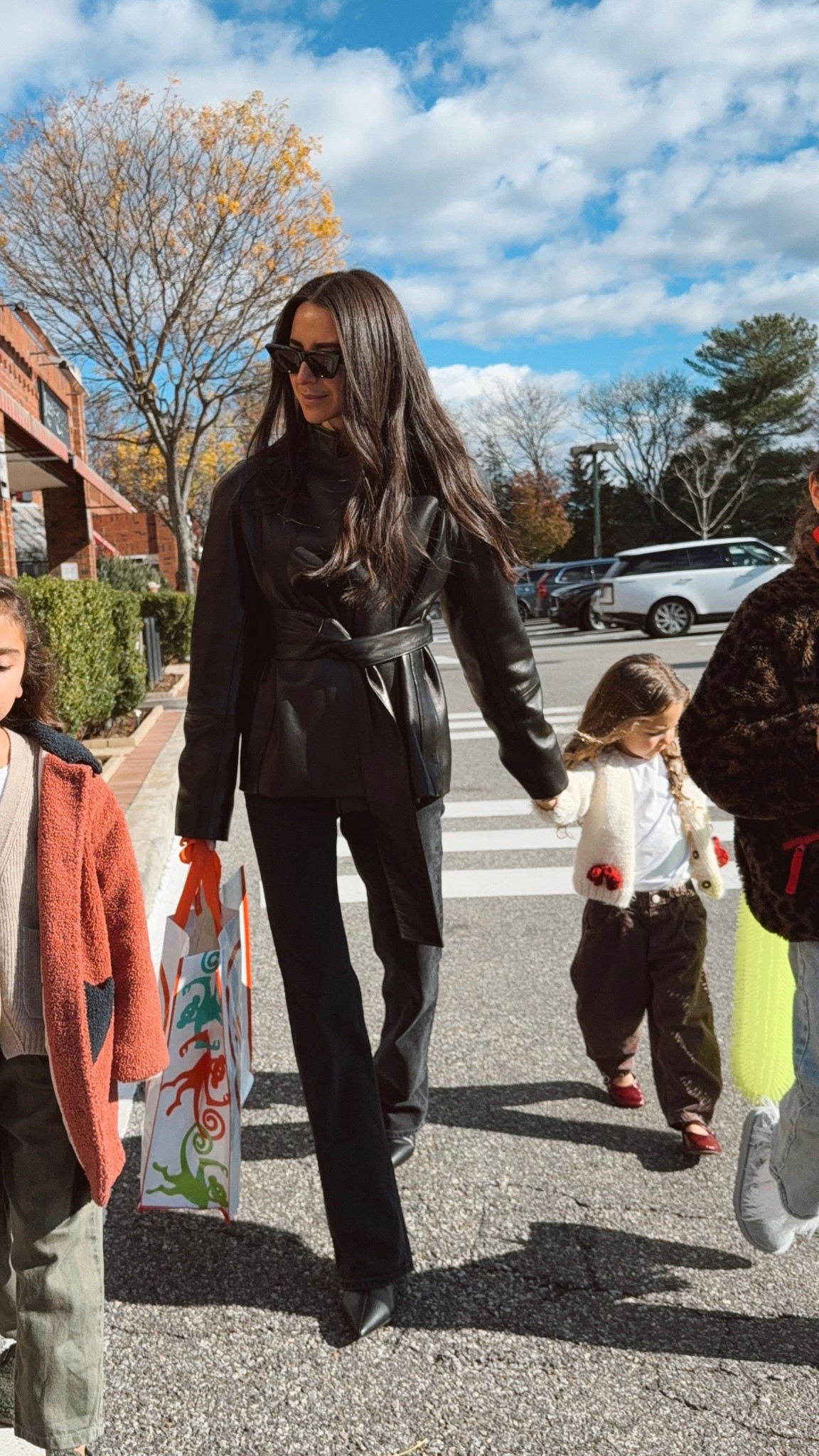 Linking all our looks 🖤