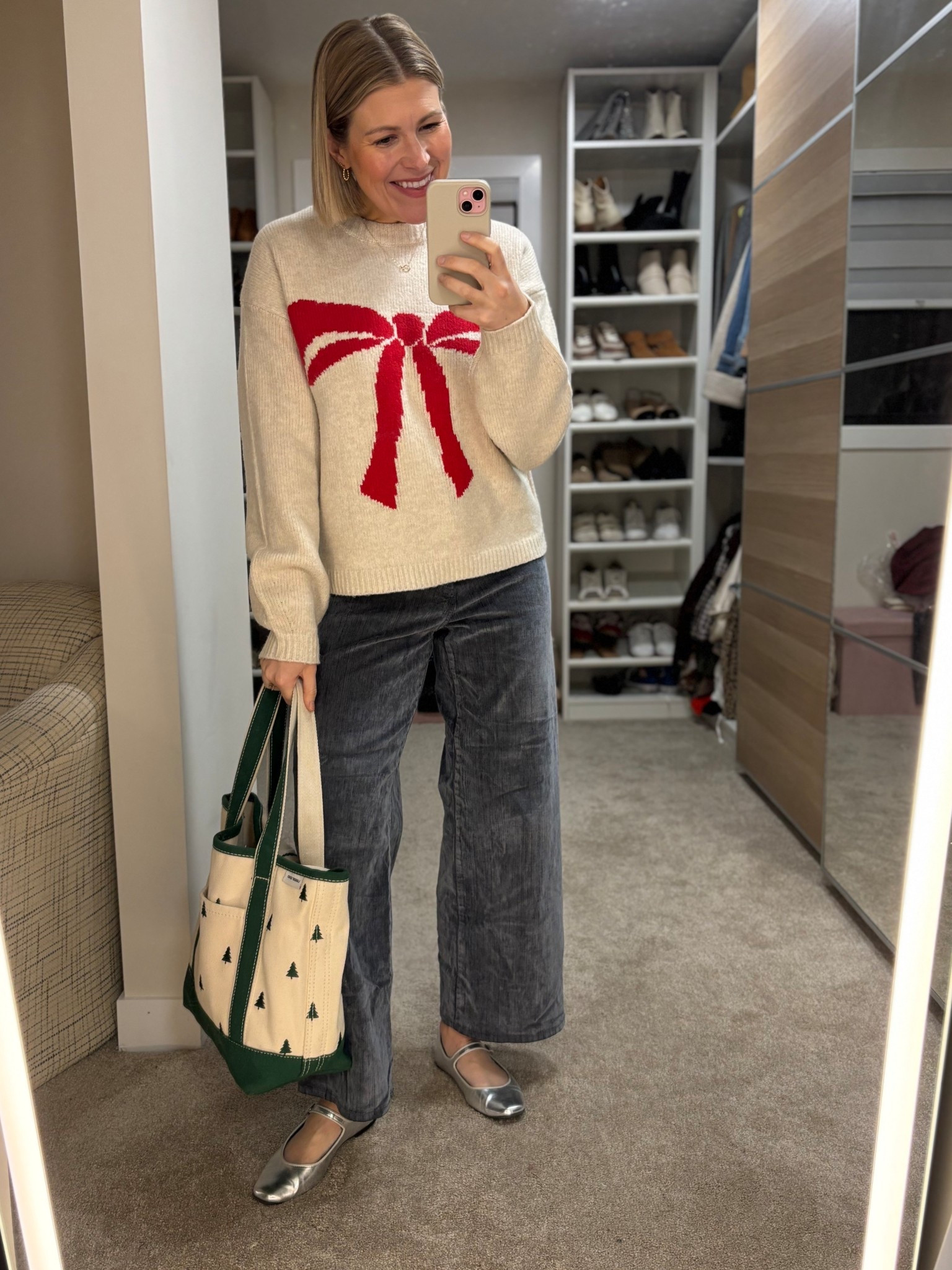 Fun and festive holiday outfit 

#LTKFindsUnder100 #LTKHoliday #LTKSeasonal