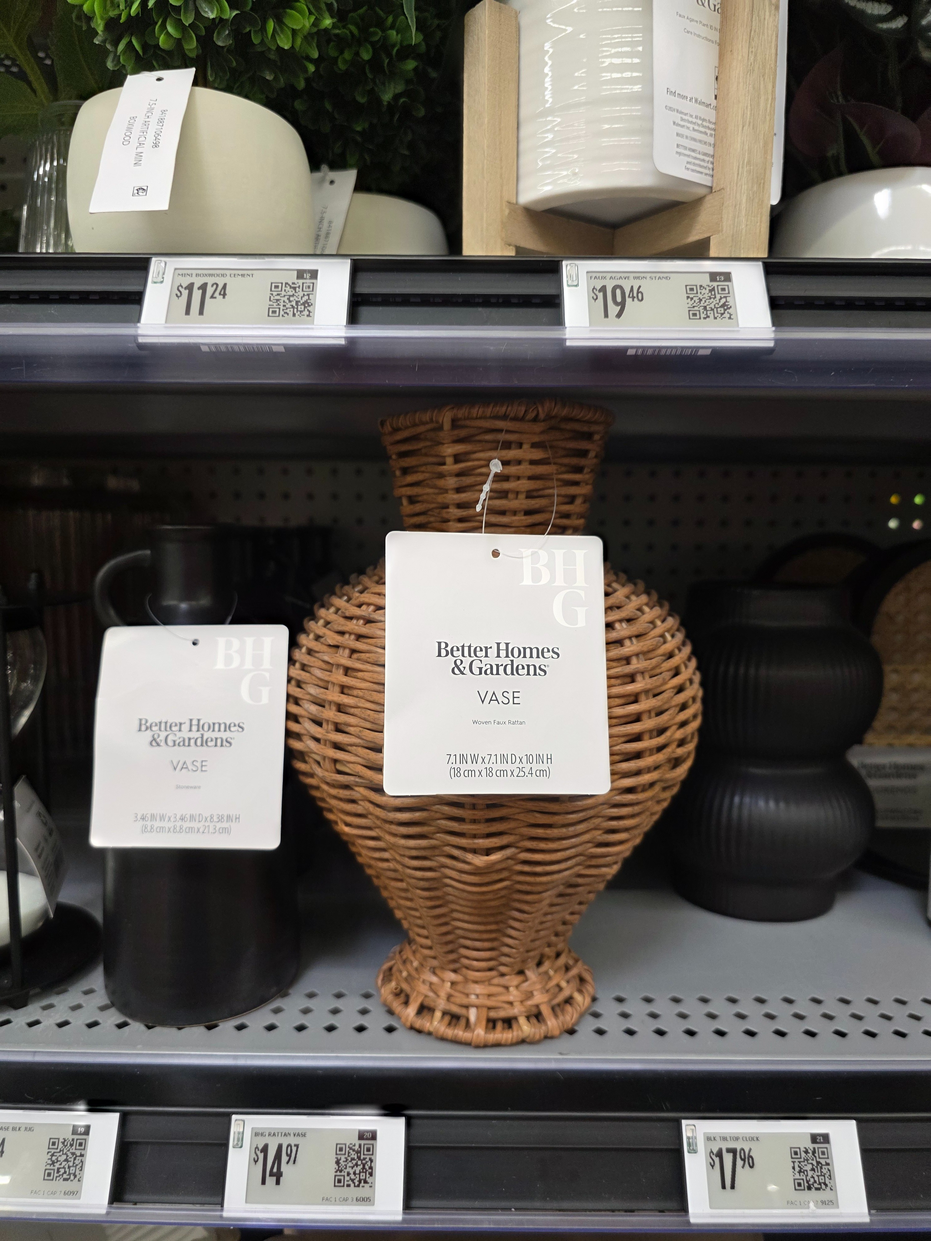 Woven rattan look for less 🤎 This faux rattan vase adds instant texture and warmth to shelves, consoles, and tables. Perfect for styling with dried stems or faux greenery - an easy, budget-friendly way to get that natural, layered look. #rattan #wicker #walmartfinds  

 #LTKHome