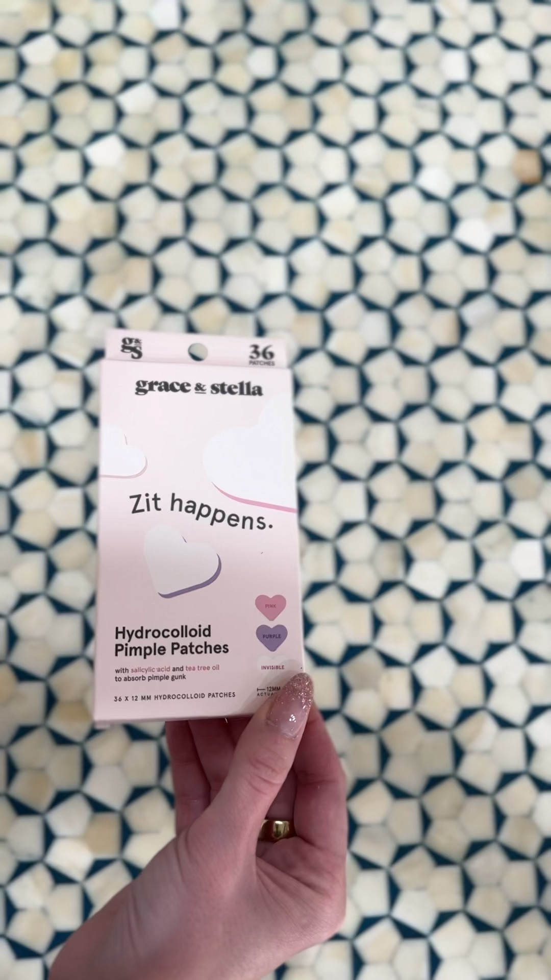 $5 pimple patches! These make great stocking stuffers! 

Fashionably late mom
Beauty finds


#LTKSaleAlert