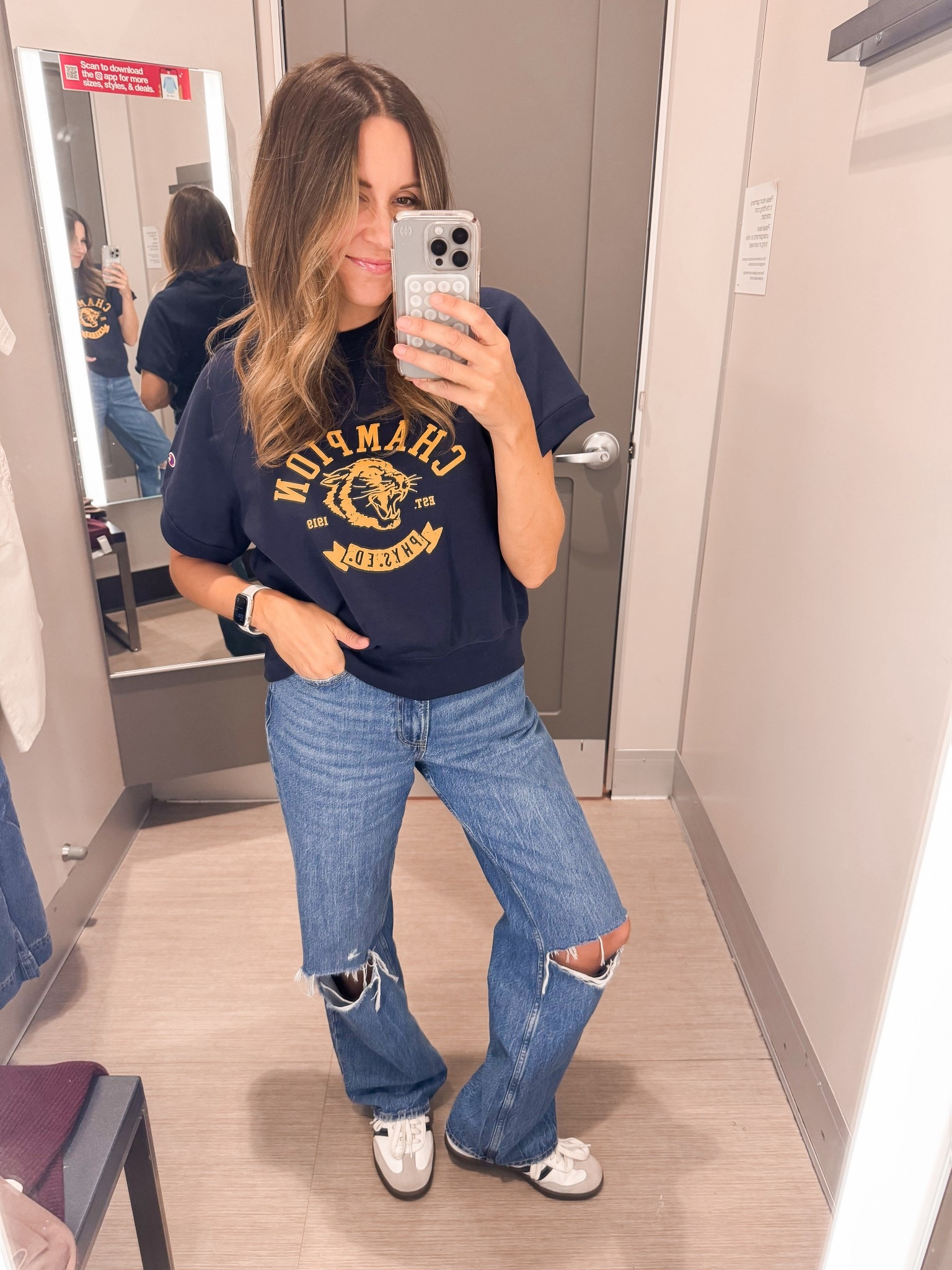 Top - XS
Jeans - 26

#LTKStyleTip #LTKSeasonal #LTKFindsUnder50