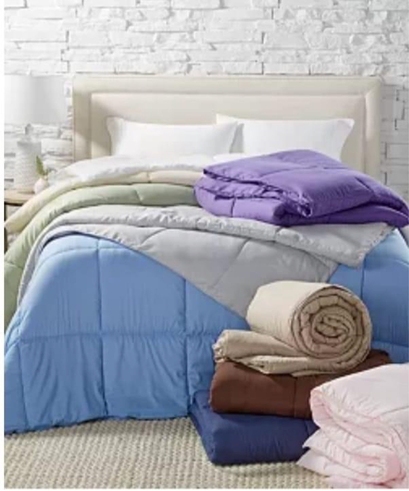 $19.99 for any size down alternative comforter including king! Log into your free Macy's account for free shipping on $25+ 15 colors to pick from!




#LTKhome #LTKsalealert #LTKunder50