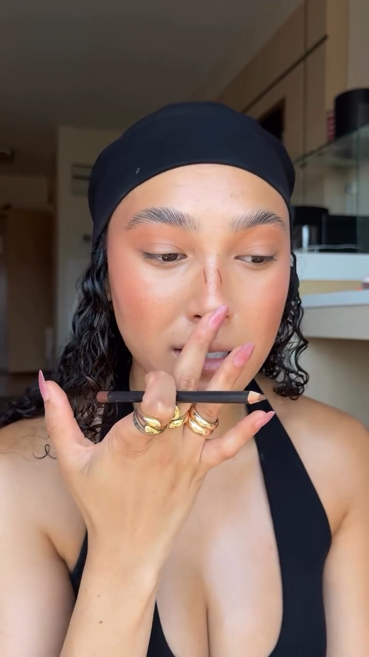 I will stand ten toes down behind a brown liner any day of the week🫡 using @maccosmetics lip liner in cork, the original girl