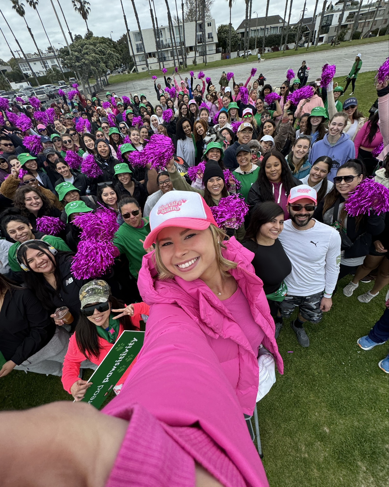 Slayed the house down with this hot pink HGW fit!


#LTKshoecrush #LTKActive #LTKfitness