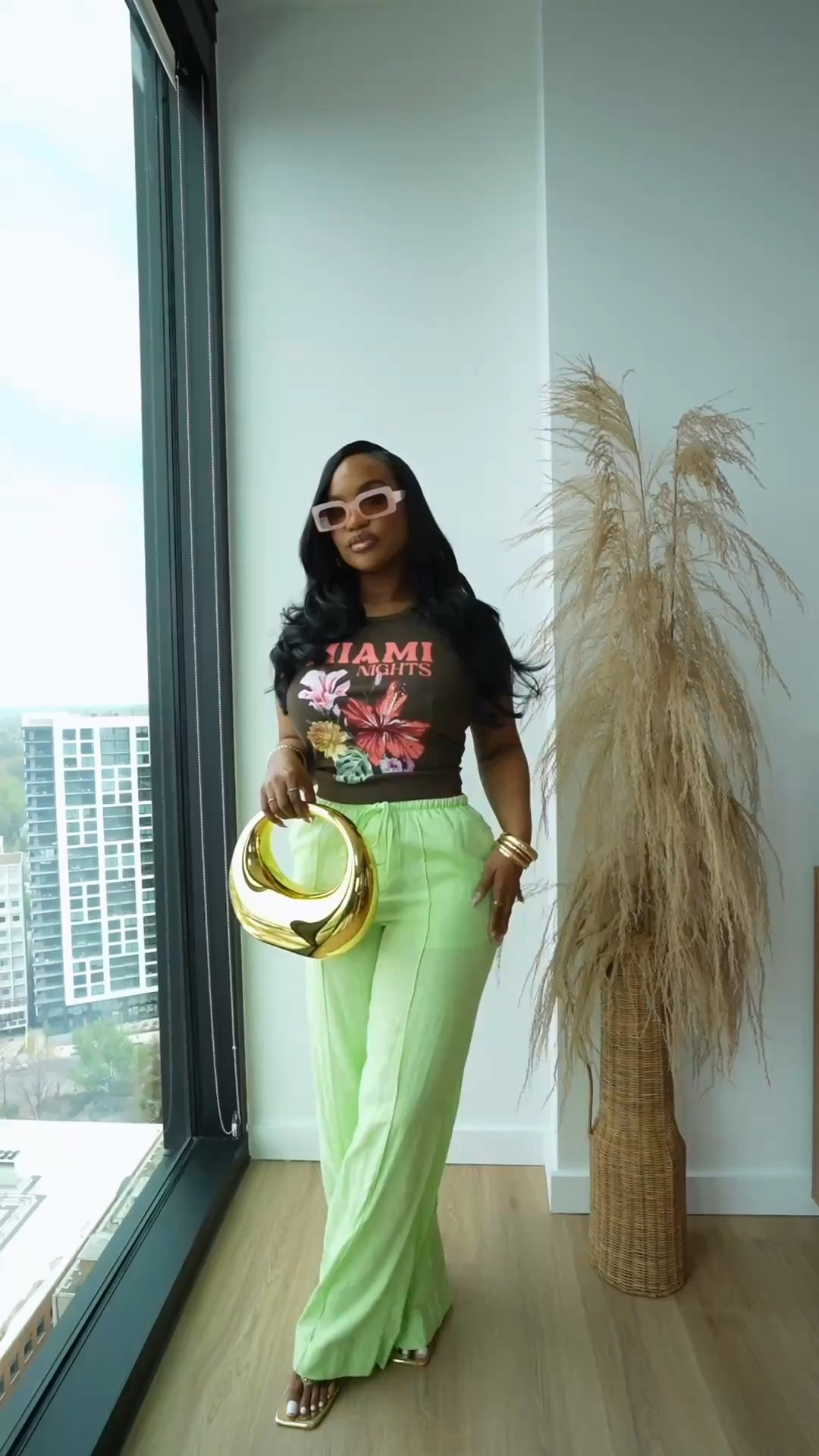 Looks for less but make it ✨spring✨ 😍

Obsessed with how versatile this look is 💚 styled it for a more casual vibe but you can easily dress it up depending on the plans

Top: wearing a medium
Pants: flowy, lightweight, and sooo comfy (perfect for warm weather days)

These green linen pants are such a moment… easy, breathable, and give that effortless “put together” look without trying

Perfect for brunch, vacation, spring days, and anything in between ☀️🌴

Spring outfits 2026 🌸
Vacation ready, warm weather fits, effortless everyday looks

#ltkootd #springoutfits #vacationoutfits #brunchoutfit #effortlessstyle #everydaylooks #summerready #linenpants #outfitinspo


#LTKPetite #LTKvlog #LTKSeasonal