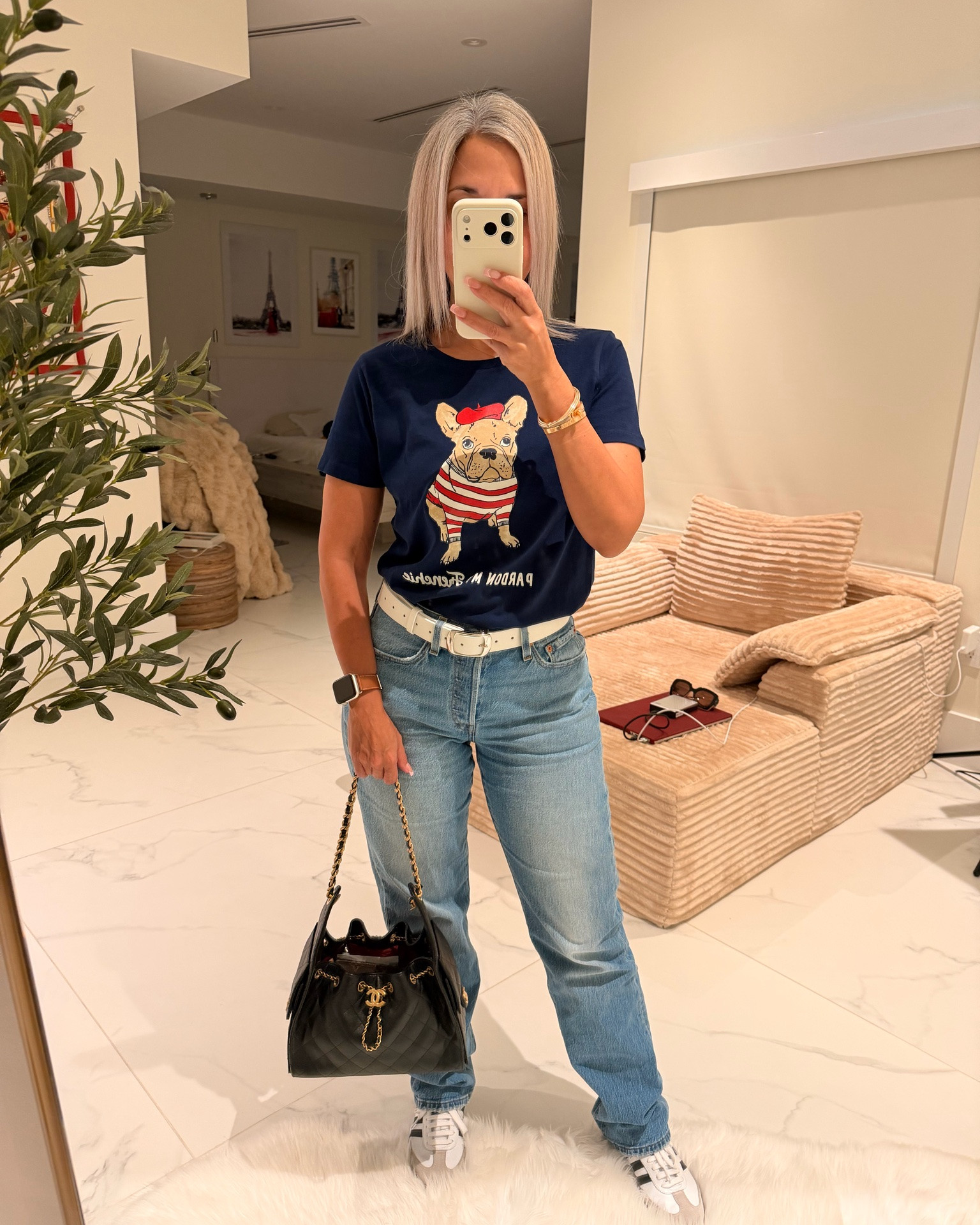 My favorite Levi’s Curve friendly became one of my most worn jeans. Obsessed with this cute Graphic Tee, and my Chanel 25 to Match

#LTKgrwm #LTKootd