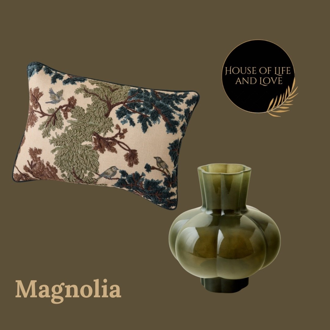 Throw pillows, vase, home decor

#LTKHome #LTKStyleTip #LTKBeauty