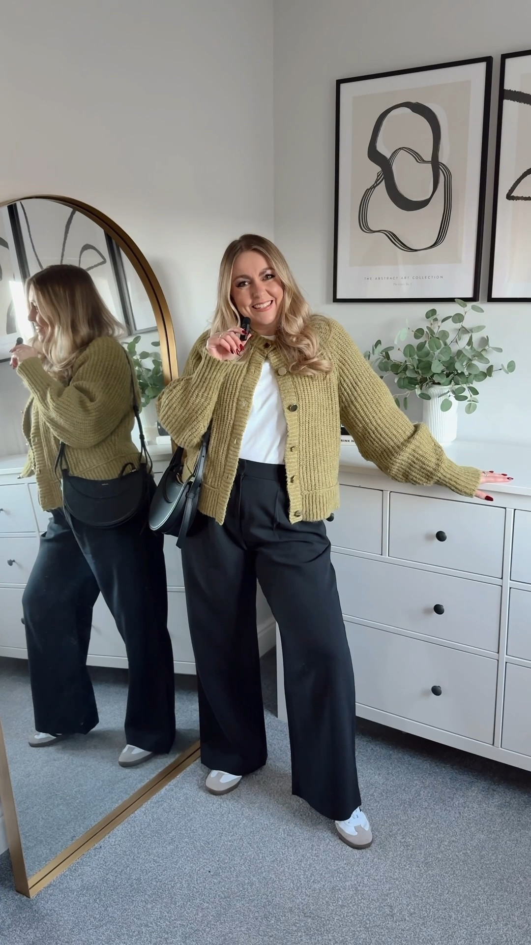 Let’s get dressed as a UK size 12/14 🫶🏻

#LTKootd #LTKMidsize #LTKgrwm