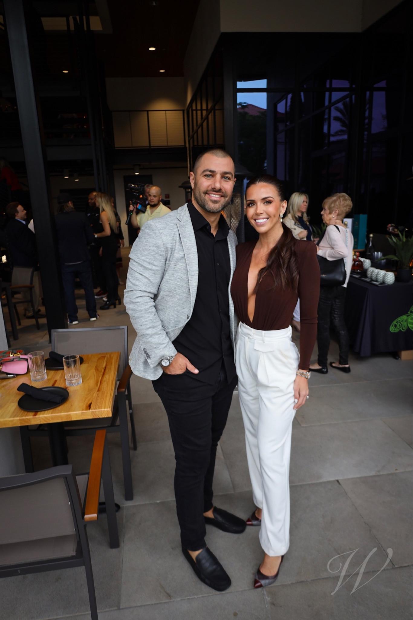 So many compliments on this top! Classy with a touch of sexy! Linked exact & other colors + some similar, affordable styles! 



Date night - bodysuit top - tailored pants - vacation outfit - winter outfit - work outfit - revolve - neutral style - capsule wardrobe 

#LTKSeasonal #LTKMostLoved