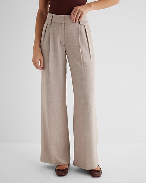 Stylist High Waisted Textured Wide Leg Pant | Express