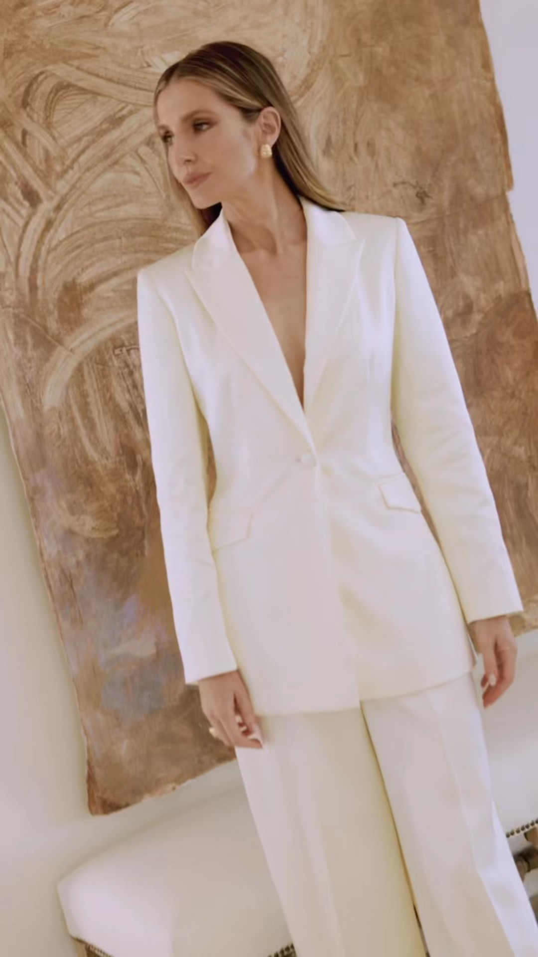 A perfectly cut suit in the shade of the season, lemon 🍋 Effortless tailoring meets a pop of colour that I can’t get enough of @sabastyle 💛 

#LTKaustralia #LTKsummer #LTKworkwear