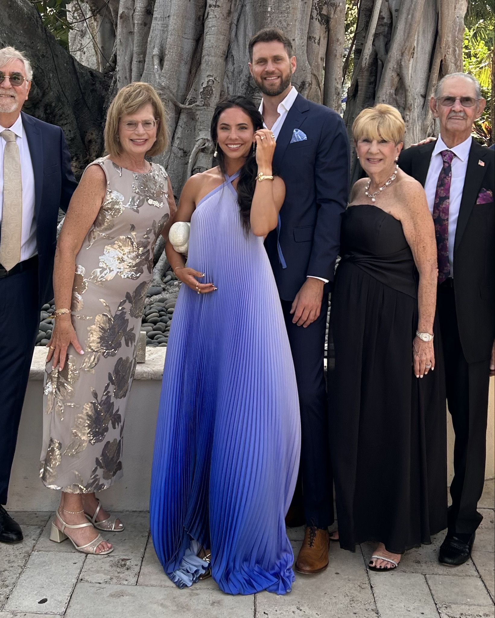 the most gorgeous wedding guest dress I’ve ever worn 