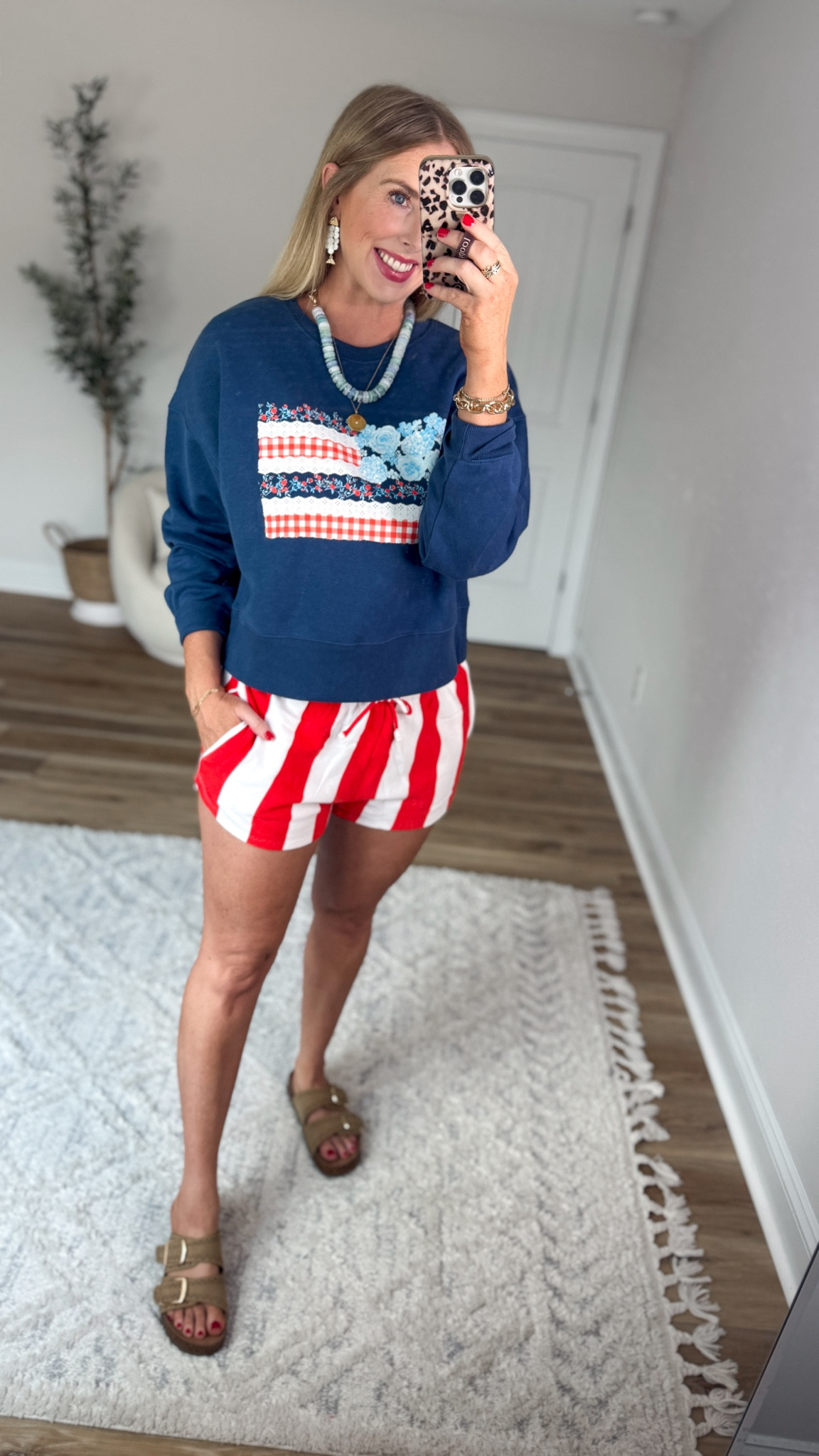 Weekend Walmart Wins try-on
Floral + gingham flag sweatshirt- medium 
Striped shorts- medium, runs small!

#LTKmomlife #LTKootd