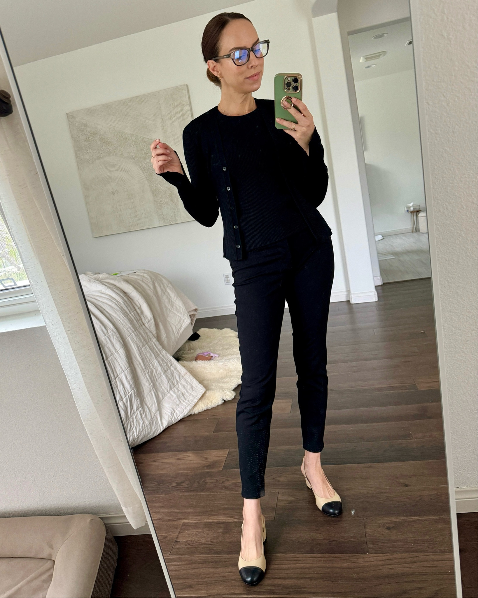 Assignment: conservative & basic but still something that makes me feel good …. Tank: S / Cardi: XS / Pants: 2

#LTKOver40 #LTKFindsUnder100