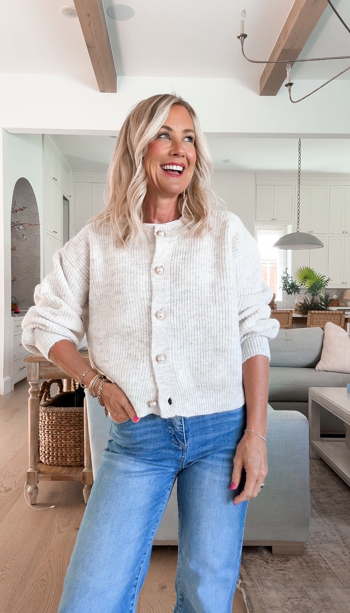 Loving this staple cardigan from Social Threads! Such a good piece to layer with for fall. Use code FF20 for 20% off sitewide!

#LTKSaleAlert #LTKOver40 #LTKFindsUnder50