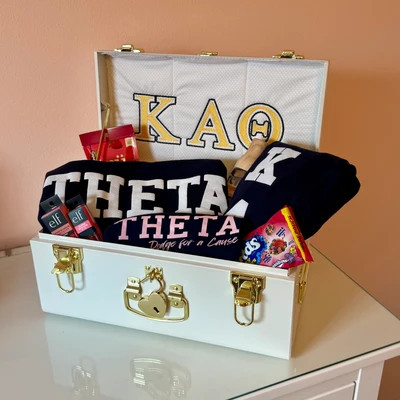 Kappa Alpha Theta Trunk | Petite Keep, LLC