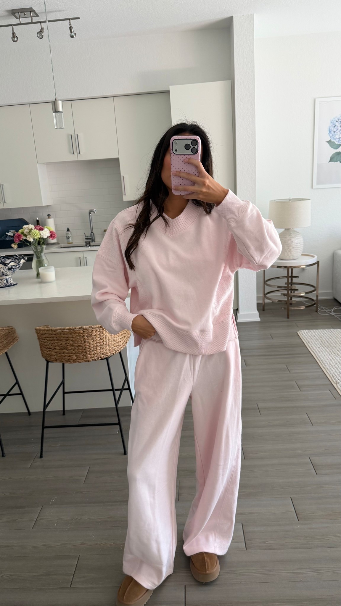 i loveeee aeries lounge sets💖

#LTKFindsUnder100 #LTKootd #LTKSeasonal