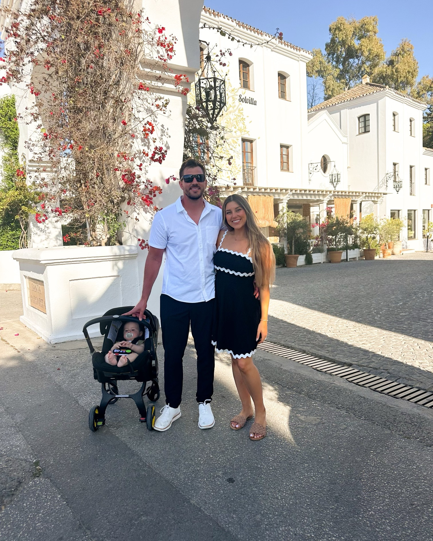 Off to dinner 🤍🖤

#LTKstyletip #LTKtravel #LTKfamily