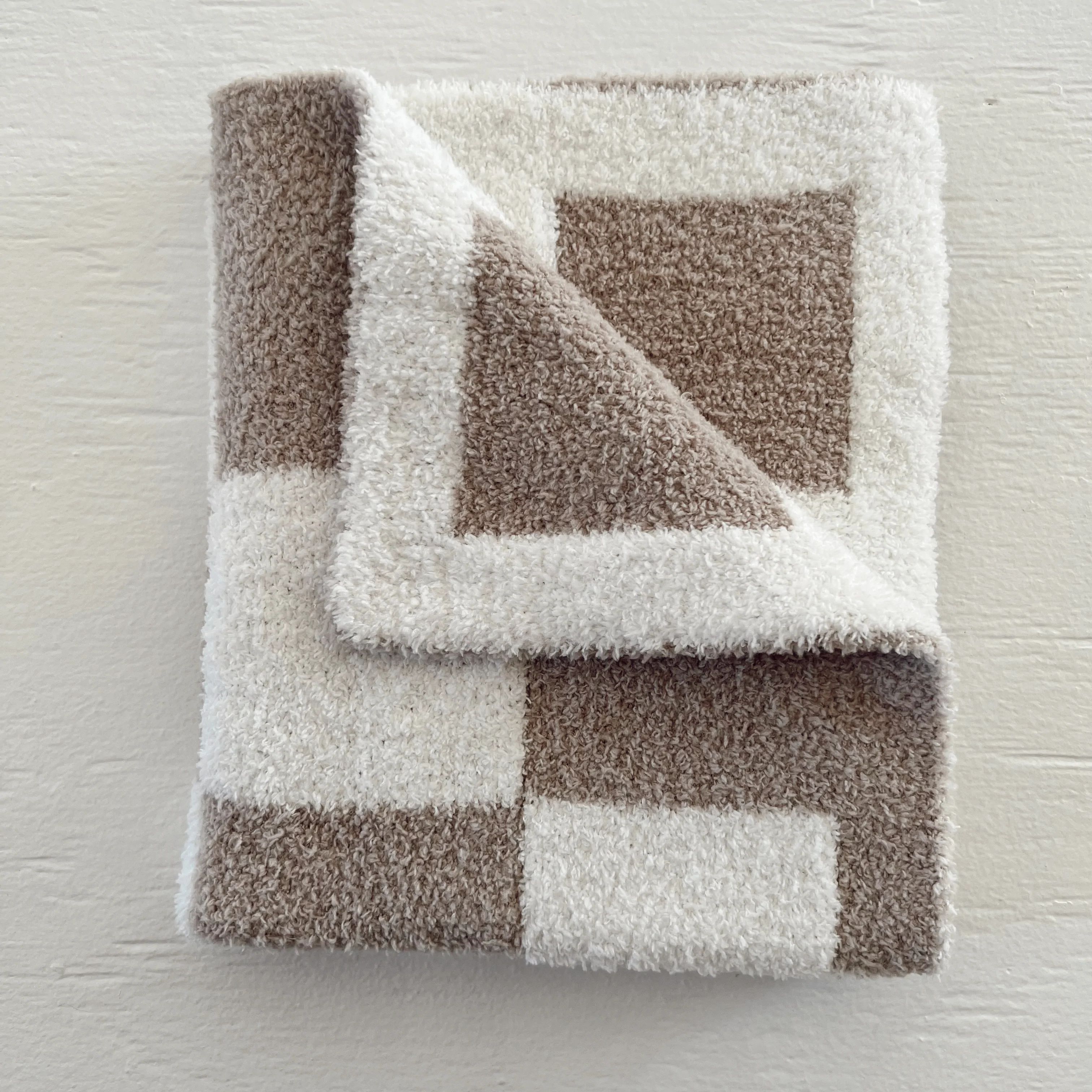 PhufyBliss™ Checker Mini Blanket, Cocoa | SpearmintLOVE