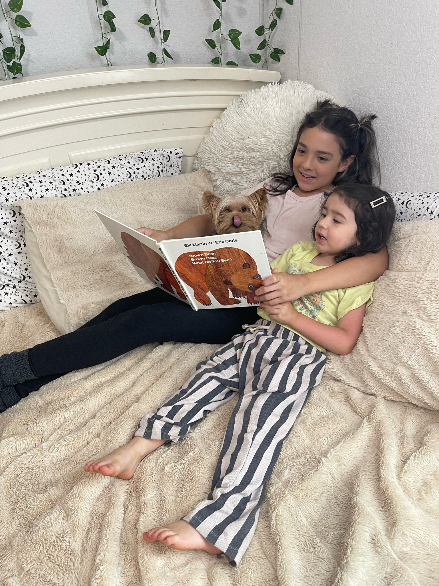 Brown bear brown bear was Stella’s favorite book and now Ivy’s! Love watching these two and their similarities 🥰 Sharing my favorite baby and toddler books ⬇️

#LTKFamily #LTKHome #LTKFindsUnder100