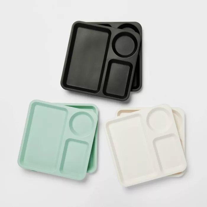 10" 6pk Plastic Kids' Divided Plates - Pillowfort™ | Target