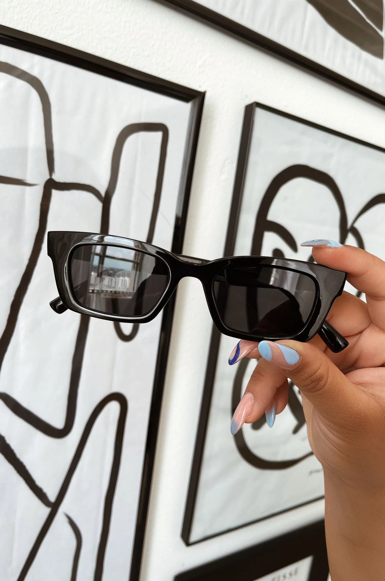 Explore City Lust Sunglasses | Black | MISS LOLA