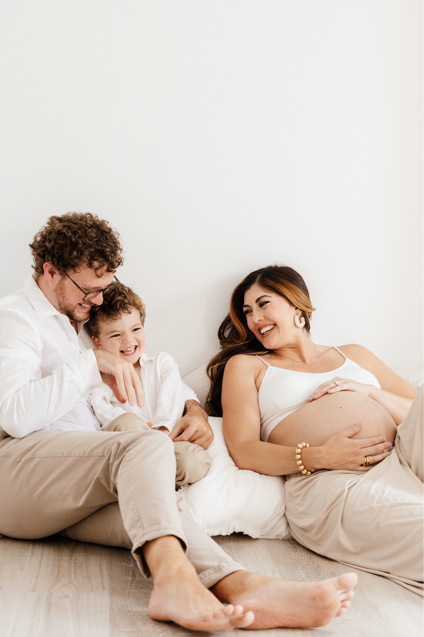 BUMPSUIT cloud pants are perfect for cozy maternity photo shoot

#LTKBaby #LTKBump #LTKStyleTip