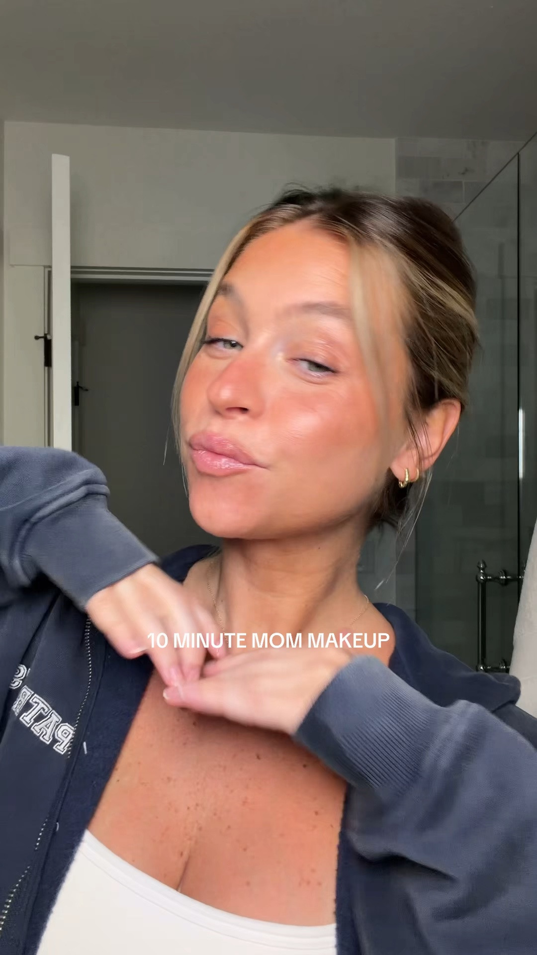 10 minute makeup routine!

#LTKmomlife #LTKBeauty