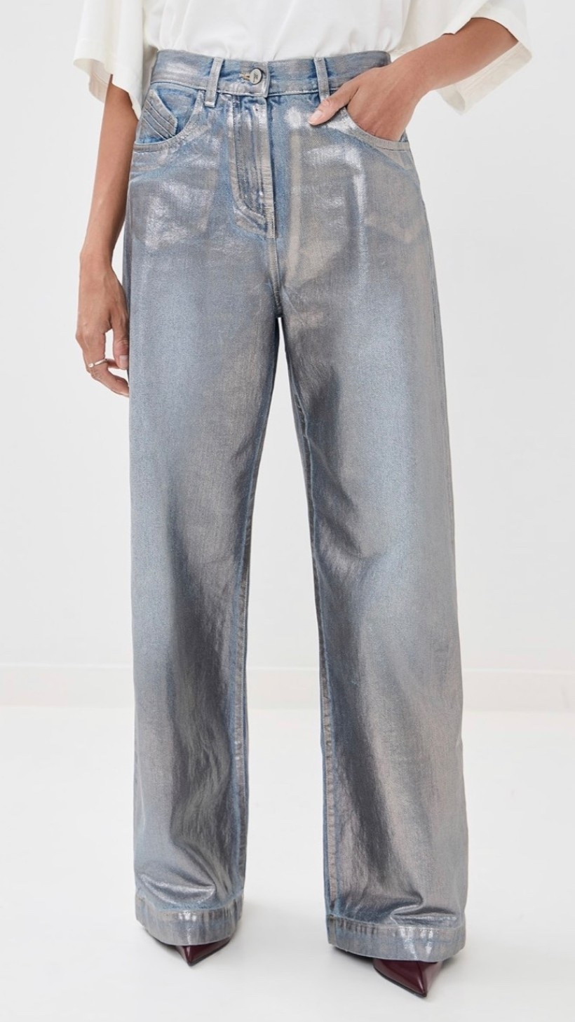 The Attico
Metallic Denim Jeans


#LTKParties #LTKWorkwear #LTKStyleTip
