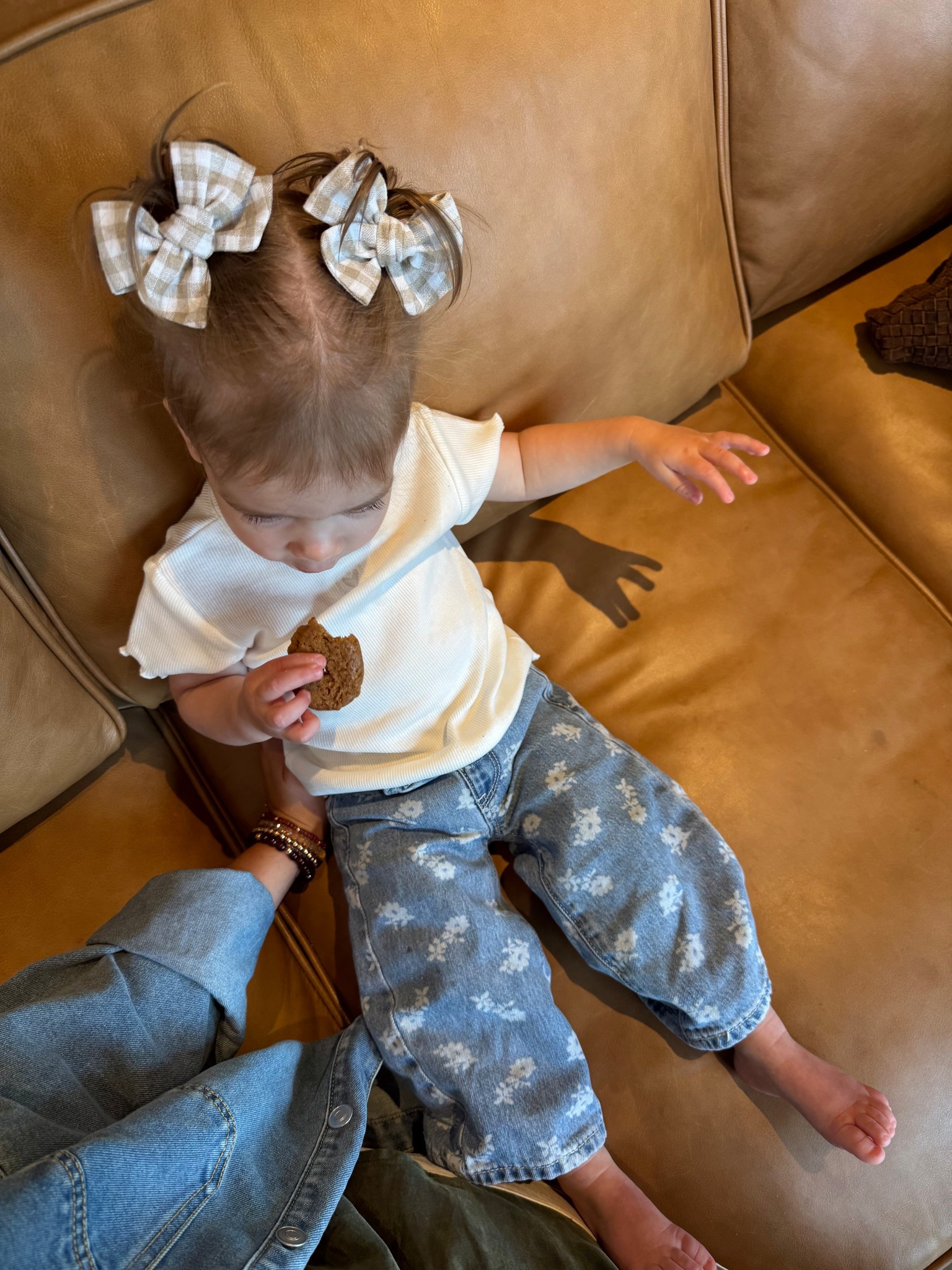 Evie Lou’s outfit today 🩵 these jeans are my favorite on here!!! She’s in a 12/18m in the jeans and the tee is a size 18m 🤍

Zara tee, ribbed tee, toddler girl clothes, old navy, old navy jeans, floral jeans, wide leg jeans 

#LTKFindsUnder50 #LTKKids #LTKSeasonal