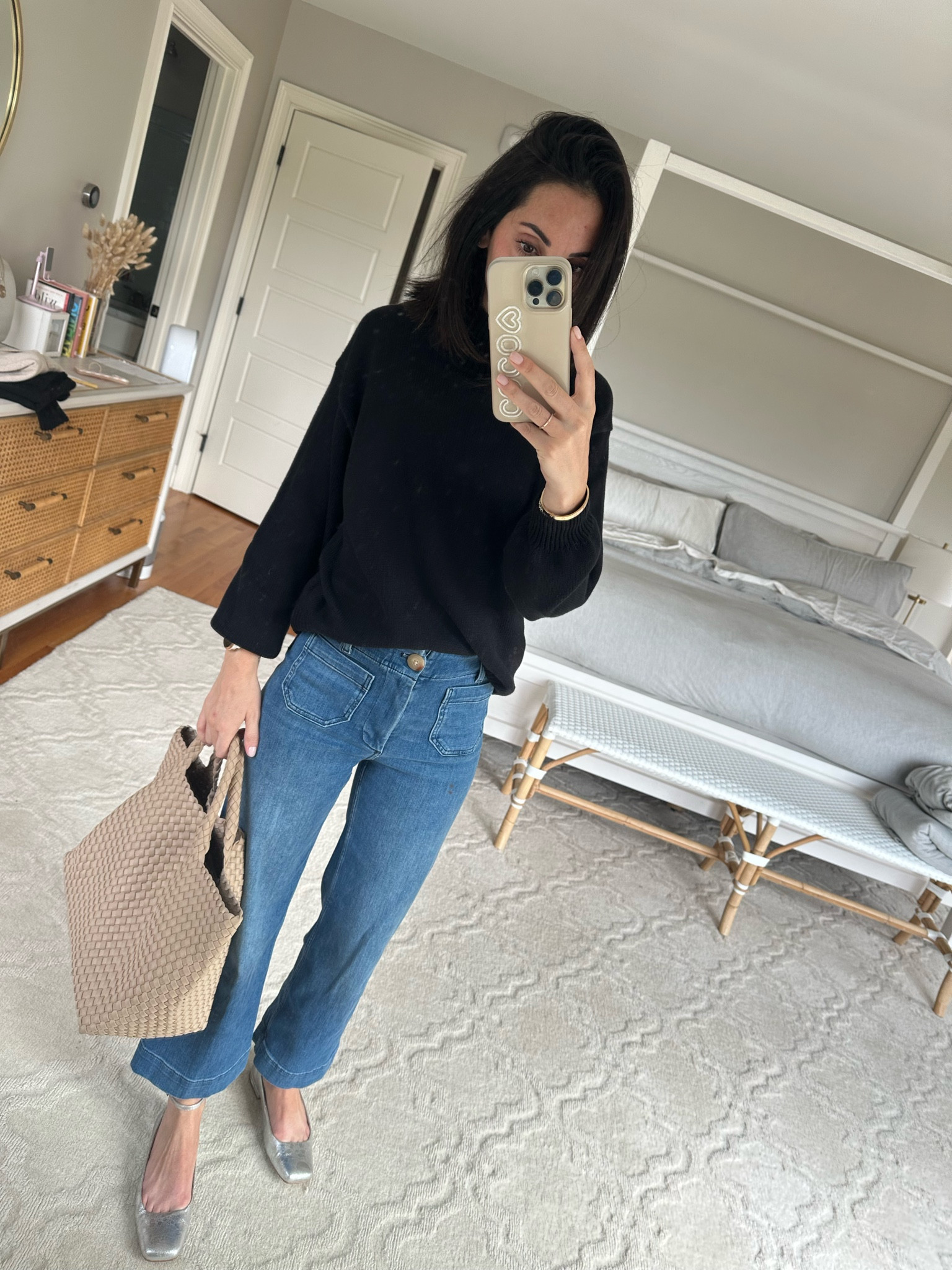 Jeans- tts
Wearing 25 reg
Shoes- tts
Bag-camel in medium 


#LTKshoecrush #LTKitbag #LTKfindsunder50